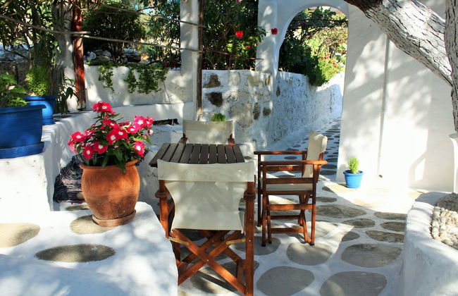 Meltemi Studios and Apartments - Foto 1