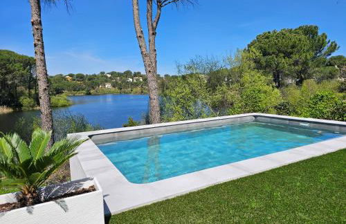 Los Juncos de la Encantada - Foto 1