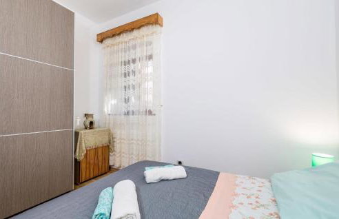 2 Bedroom Gorgeous Home In Veli Brgud - Photo 23