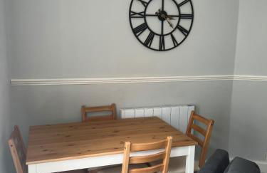 Our Salad Days Lochgilphead - Foto 6