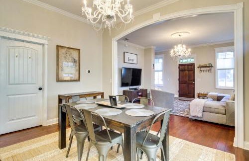 Chic Thomas Square Home in Walkable Location! - Foto 7