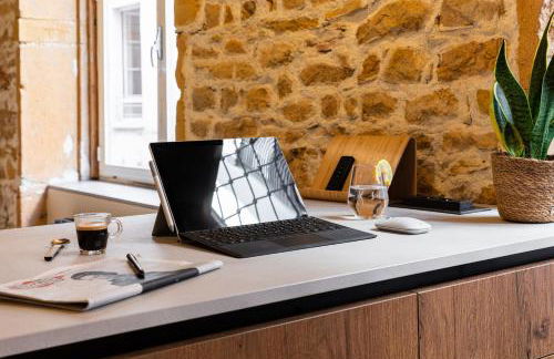 Host Inn Sleek Sūite - Photo 18