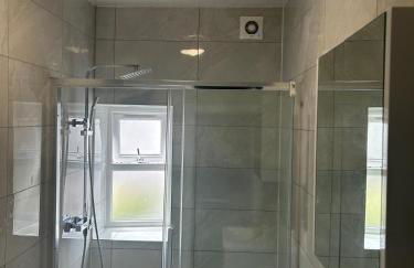 Oldbury House - Bespoke for Contractors - Foto 15