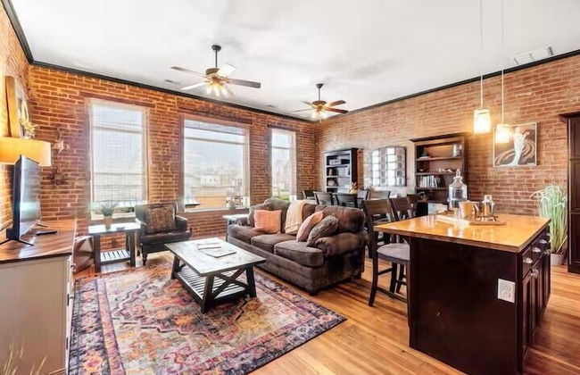 Downtown Urban Loft above Restaurants #8 - Photo 12