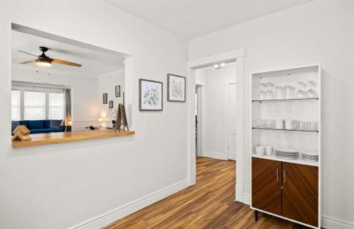 The Heights Hideaway 2BR Gem - Foto 10