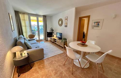 Apartament reformat, Wi Fi, parking, piscina, AC - Foto 1
