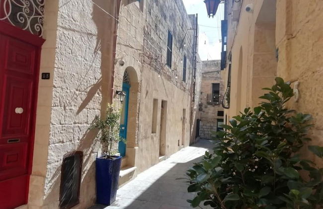 Myn Zondadari - Foto 2