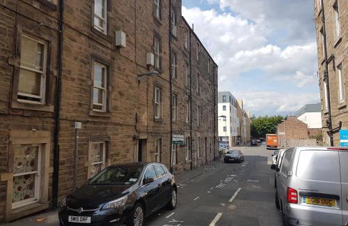 Modern Broughton Apartment - Walk to City Centre and St James Quarter - Foto 50