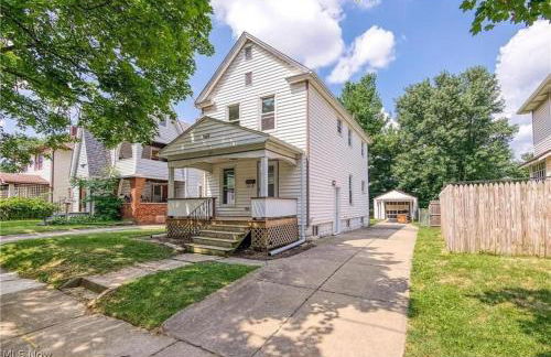 The Perazim - Foto 1