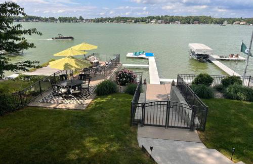 Eagle Lake Paradise! Close to ND! Sunset! Hot Tub! - Foto 2