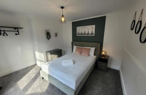 Luke Stays - Parsons Gardens - Foto 37