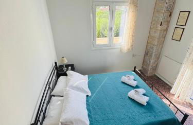 Mani Spot Nezoulas - Photo 25