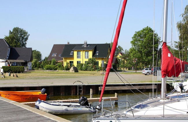 Doppelhaushaelfte am Hafen von Neuendorf - Foto 16