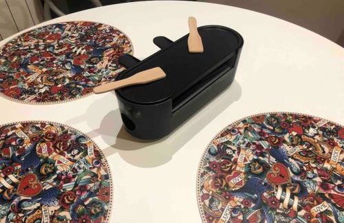 room five - parking, balnéothérapie, place nationale, un havre de paix - Foto 19