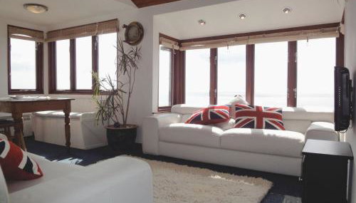 Seagulls Nest - Photo 5