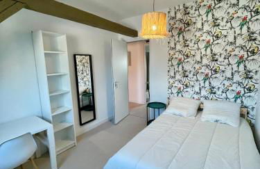 Maison Spacieuse 12pers et 4 SdB - Tout Confort - Parking Gratuit - Foto 9