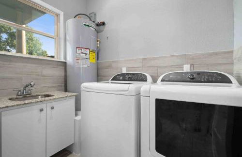 New Swanky Rustic Modern 5 STAR Home near Downtown - Foto 31