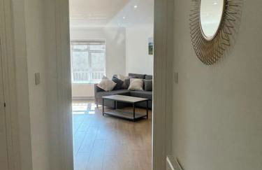 2 bedroom, Parking, Hounslow St - Foto 11