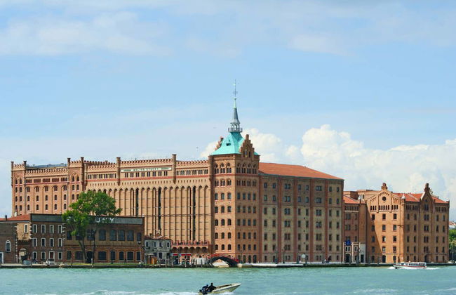 Venice Boat Trip - Photo 4