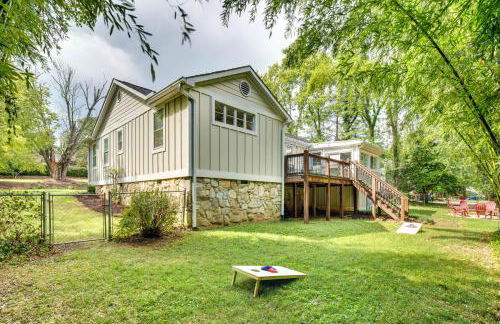 Hendersonville Haven with Fire Pit, Grill, Deck! - Foto 27