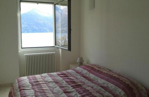 Apartment mit Terrasse und tollem See- und Bergblick by Interhome - Foto 10