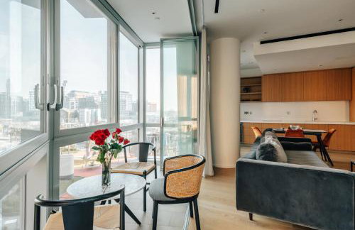 LUXURY 3 Bed 3 Bath Apartment in Central London - Photo 35