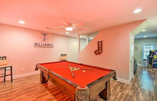 Helen Retreat with Hot Tub, 2 Mi to Downtown! - Foto 3