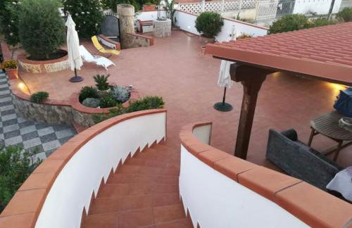 La casa di Clelia Torre colimena porto cesareo salento esclusiva 2 piani con 6 camere doppie 3 bagni posti auto terrazza giardino 5 minuti dal mare - Foto 5