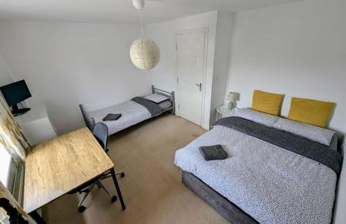 Sleeps up to 8 guests - Modern townhouse near Newcastle - Foto 12