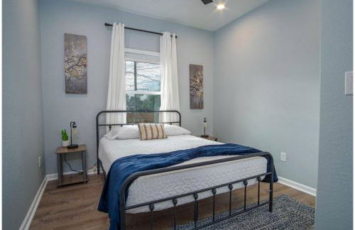 Downtown Dream Home Spacious 4br/2ba Sleeps 12! - Foto 24