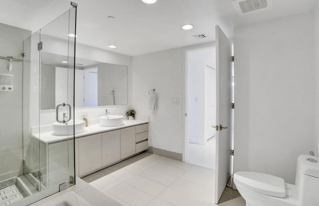 Luxury Condo at Beach Walk Resort - Foto 20