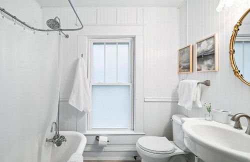 Roberson House Private Pool Walk to DT Sleeps 12 - Foto 10