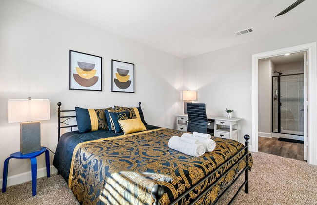 Perfect Home for Families Displaced by Insurance - Foto 23