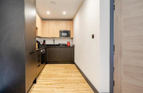 Luxury Apartment Close to Elstree & Borehamwood Station - Photo 19