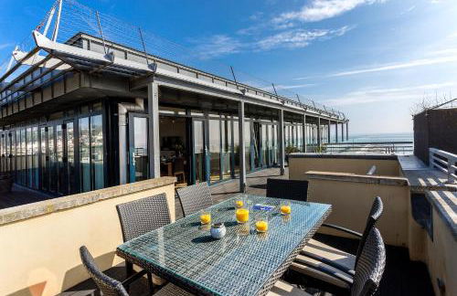 Riviera Apartments - Five Stylish Penthouse Apartments with Unrivalled Sea Views of Teignmouth, Shaldon, The Jurassic Coastline & The Teign Estuary - Foto 16