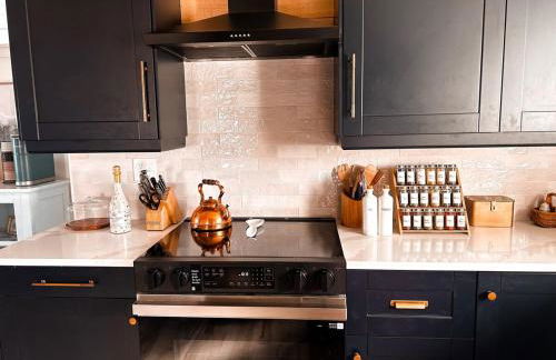 Lakefront Girls getaway Romantic Retreat low fees - Foto 24