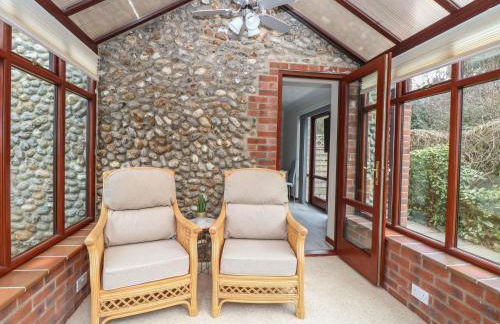 Seaview Cottage - Photo 18