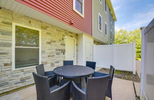 2 Mi to TBK Bank Sports Complex Townhome with Patio - Photo 3