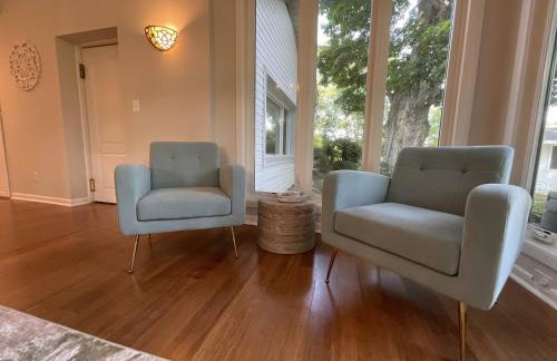 Secluded Luxe 5BR Estate| Pool, Wineries, Near ND - Foto 18