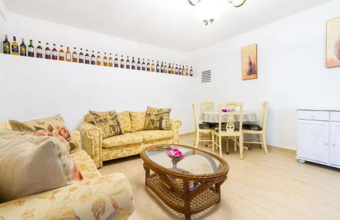 Stunning Apartment In Los Cerezos - Foto 3