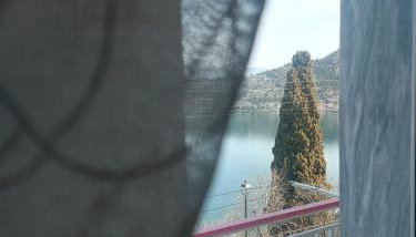 Venias Lake House Apartment 2 - Photo 3