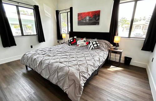 Sunny Delight Home Near Airport - Foto 27