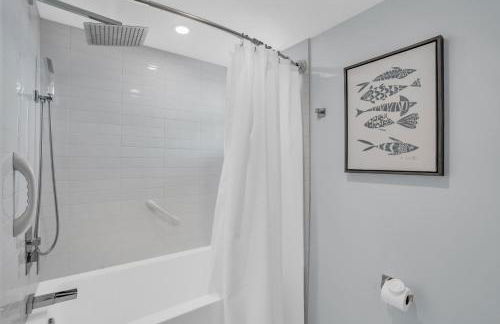 Deluxe Condo - Amazing Views - Photo 20