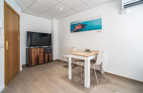 1 Bedroom Stunning Apartment In Grao De Castellon - Foto 2