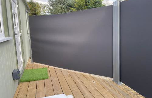 The Swallow Shepherds Hut at Bee Happy Breaks Scotland - Photo 5