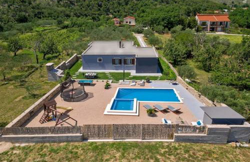 Luxury Villa,private pool, sauna,Jacuzzi,near Split - Photo 27