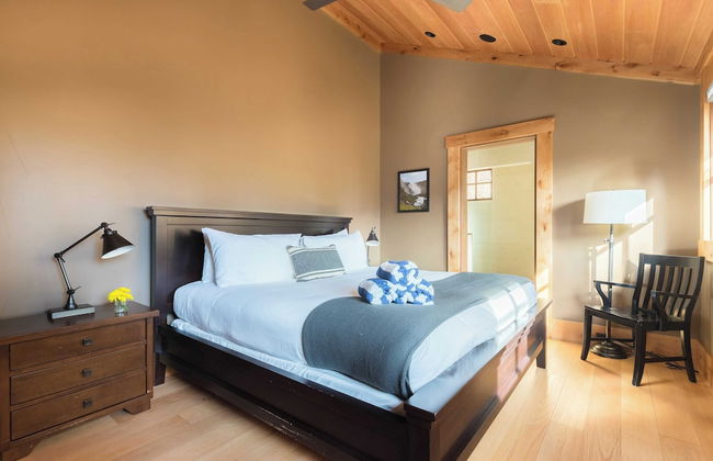 Hunter by Avantstay Riverfront Cabin w/ Prvt Cottage 5mins From Palisades - Photo 25