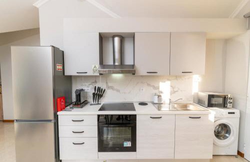 Vanda House com 2 Quartos Vista Mar e montanha no centro da Ilha - Foto 22