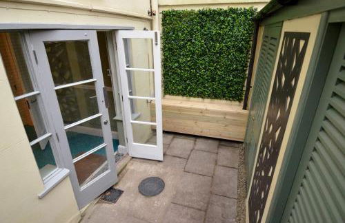 Imperial King apt, Cheltenham centre, dedicated free parking - Photo 22