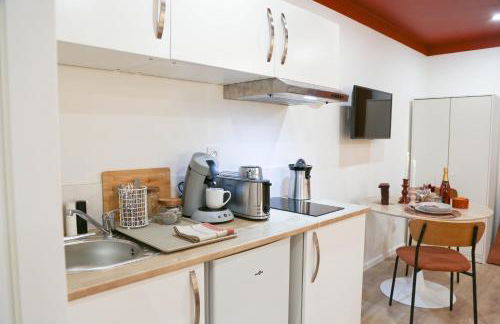 L'Écrin Rouge Escapade Romantique et Balnéo Privé - Foto 7